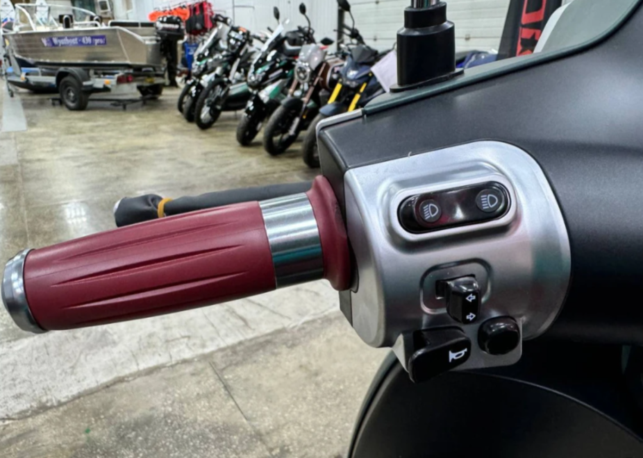 Скутер PROMAX Miami 240 (49) в Ельце