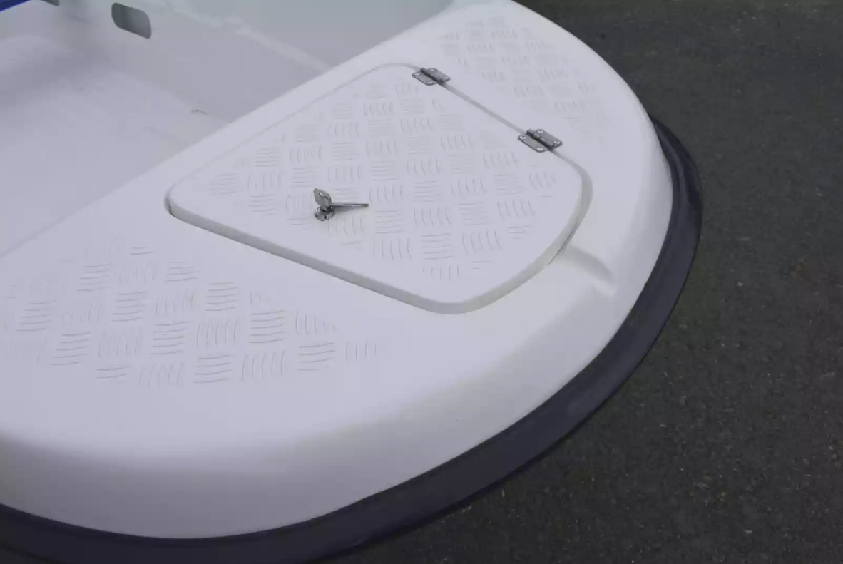 Стеклопластиковая лодка Пингвин New (тримаран) в Ельце