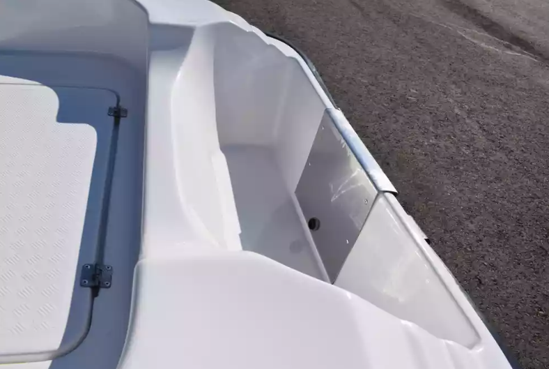 Стеклопластиковая лодка Пингвин (тримаран) в Ельце