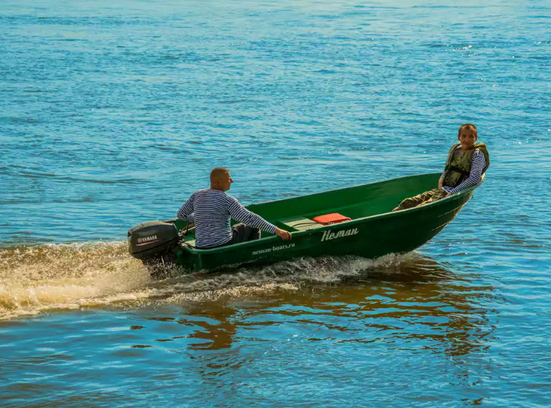 Стеклопластиковая лодка Neman-340 (тримаран) в Ельце