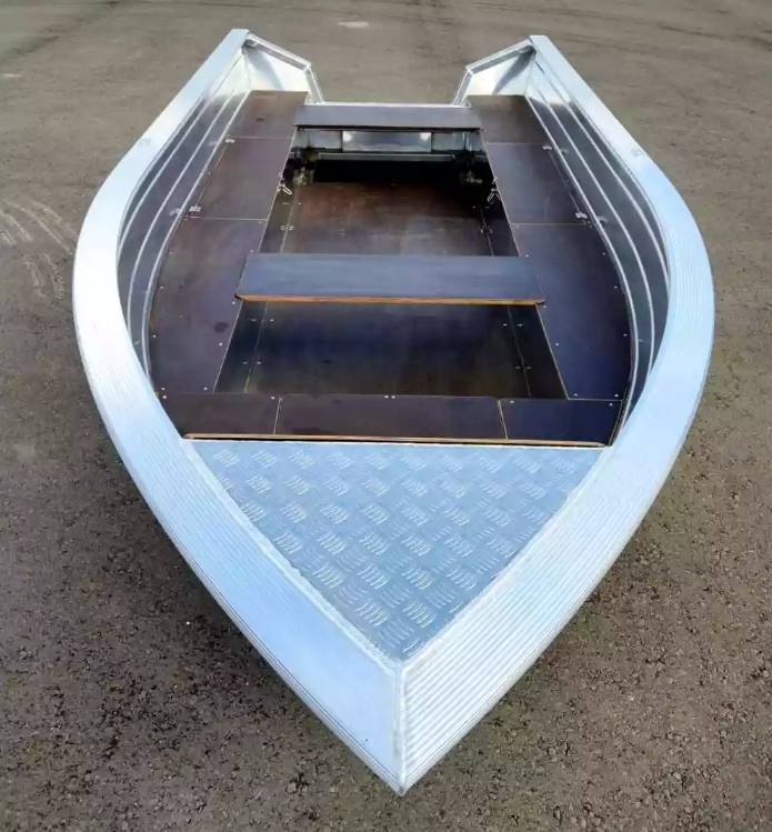 Алюминиевая лодка Неман-400 в Ельце