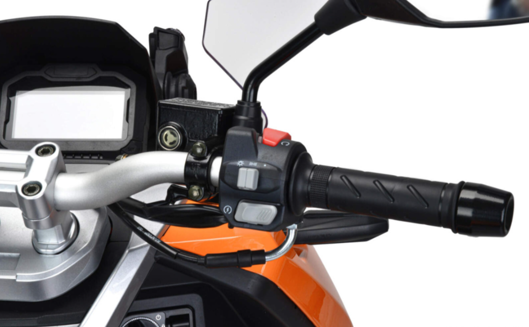 Скутер MOTOLAND (МОТОЛЕНД) T-MAX 150 в Ельце