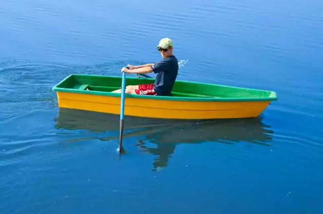 Стеклопластиковая лодка Малютка в Ельце
