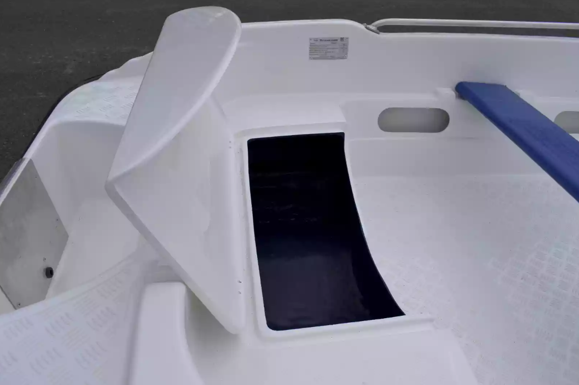 Стеклопластиковая лодка Пингвин New (тримаран) в Ельце