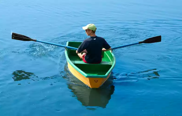 Стеклопластиковая лодка Малютка в Ельце