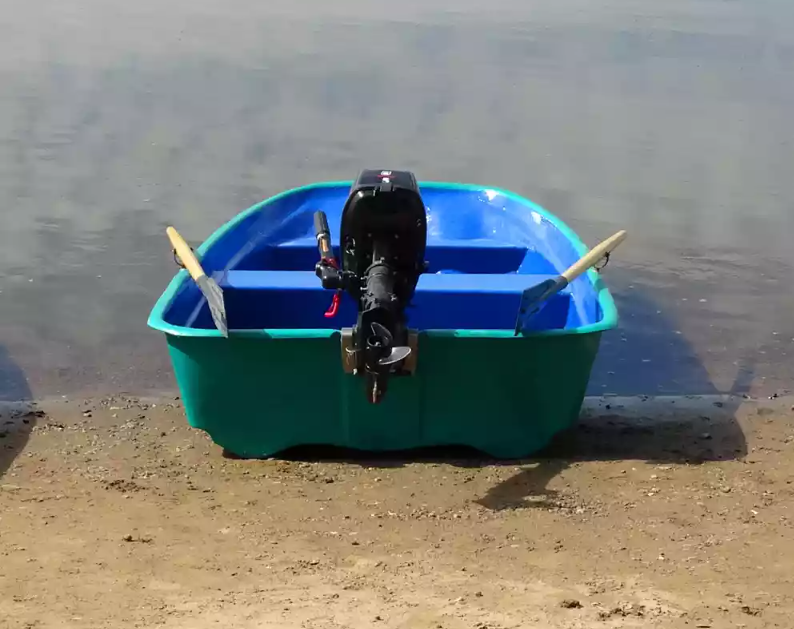 Стеклопластиковая лодка Старт (тримаран) в Ельце