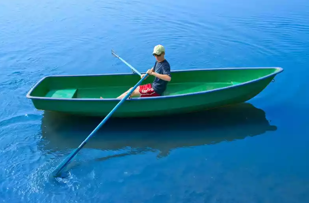 Стеклопластиковая Лодка Голавль в Ельце