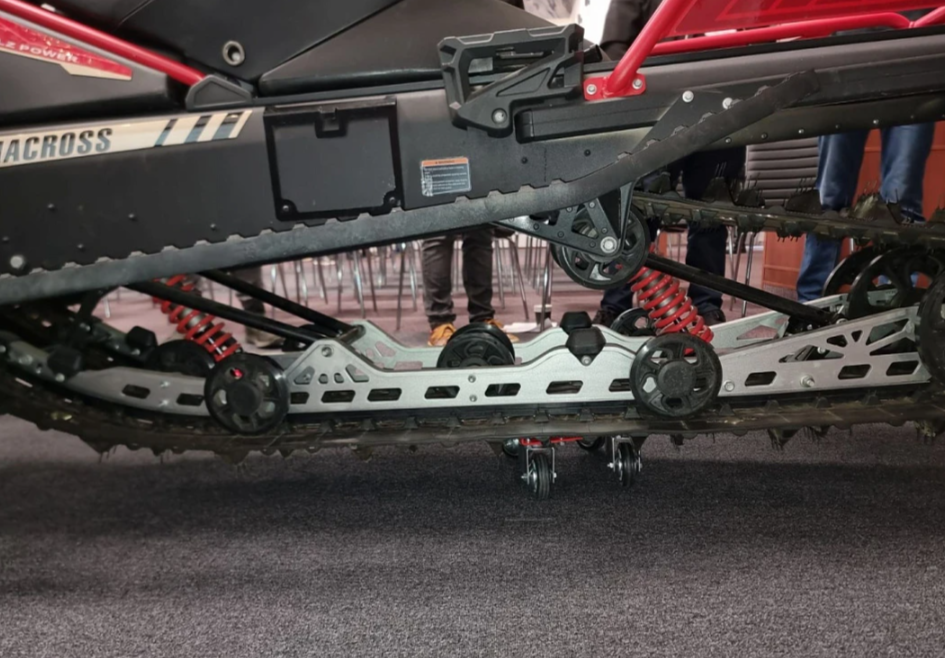 Снегоход AODES Siberiacross 1000 SWT 600mm LCD 6.8 в Ельце