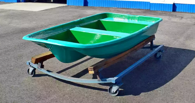 Стеклопластиковая лодка Старт (тримаран) в Ельце