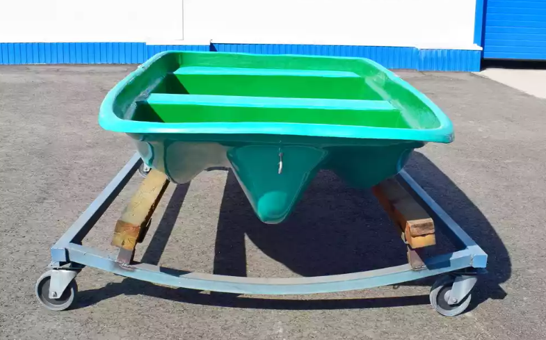 Стеклопластиковая лодка Старт (тримаран) в Ельце