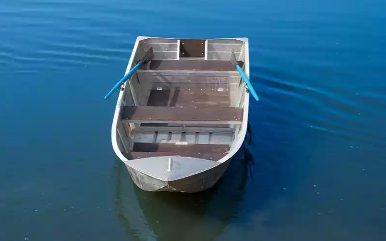 Алюминиевая лодка Вятка-Профи 37 в Ельце