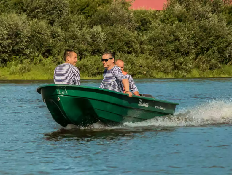 Стеклопластиковая лодка Neman-340 (тримаран) в Ельце