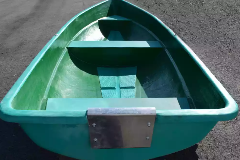 Стеклопластиковая Лодка Голавль в Ельце