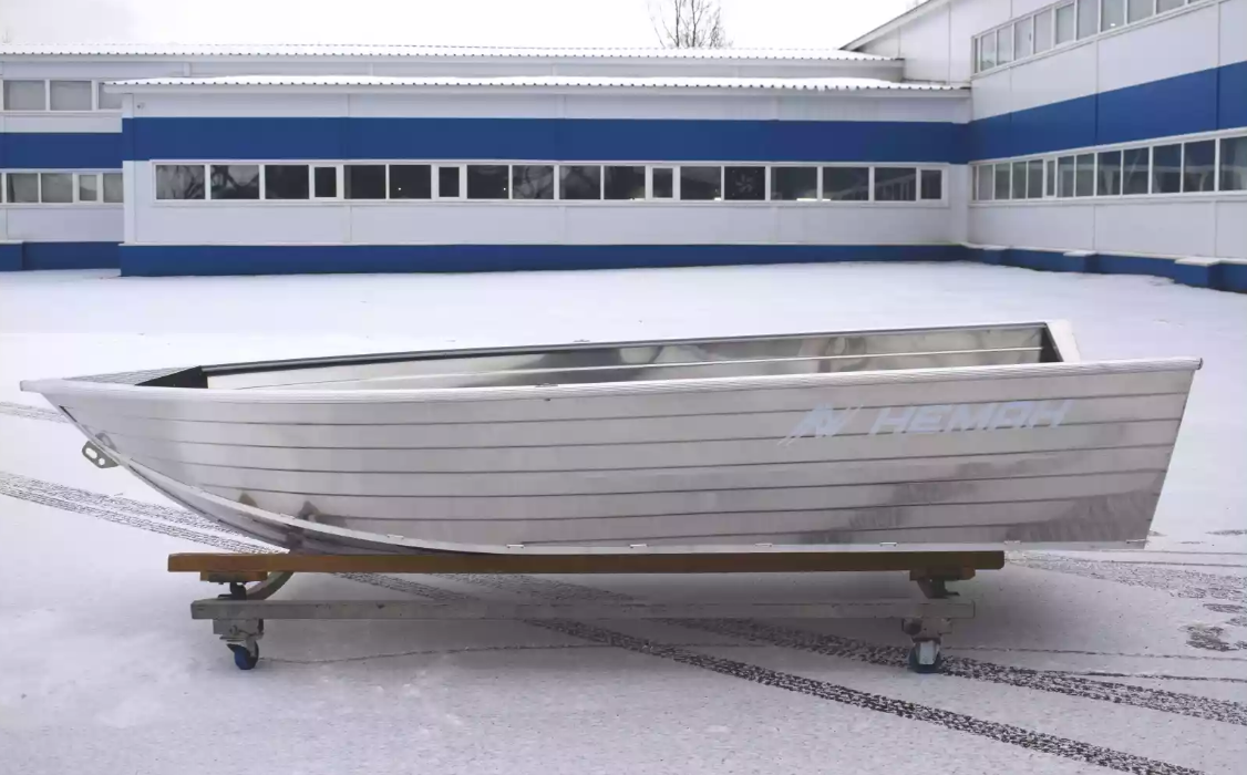 Алюминиевая лодка Неман-400 в Ельце