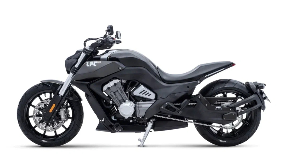 Мотоцикл Benda LFC 700 в Ельце