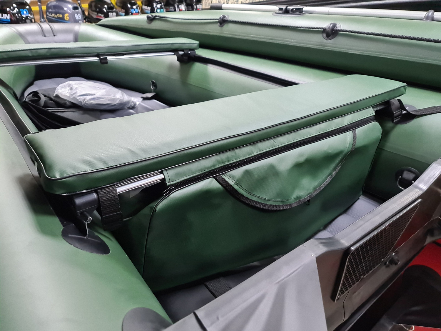 КОМПЛЕКТ МЯГКИХ НАКЛАДОК С СУМКОЙ ДЛЯ ЛОДОК 110Х20 ЗЕЛЕНЫЙ в Ельце