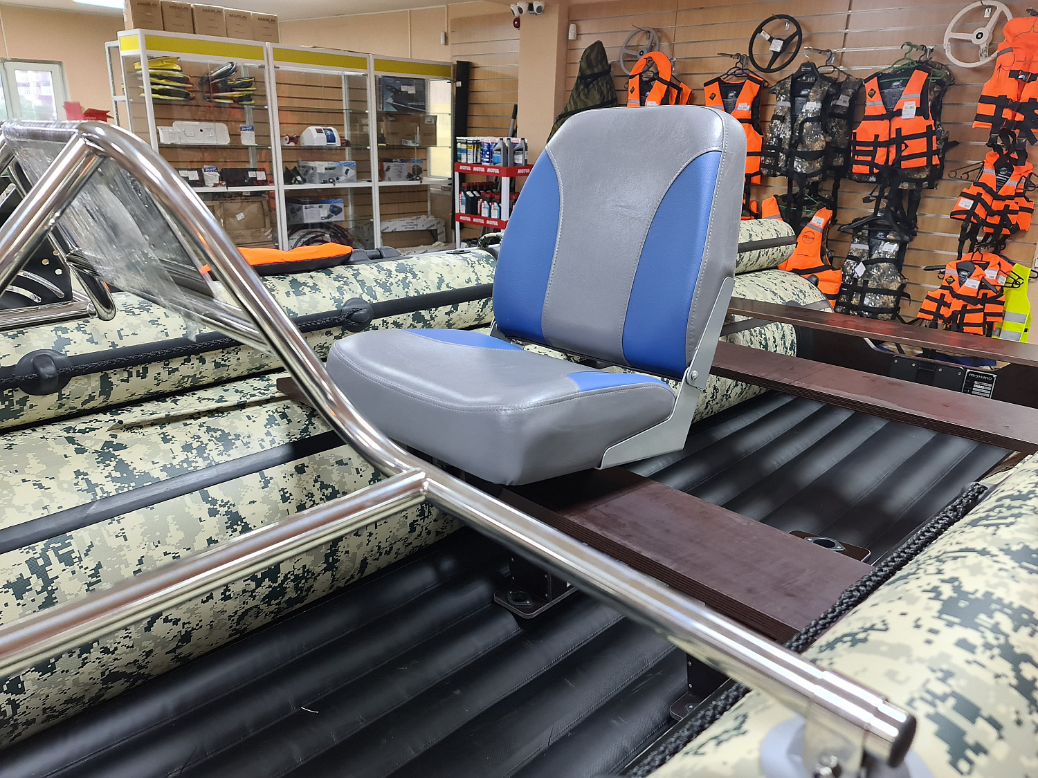 КРЕСЛО МЯГКОЕ РАСКЛАДНОЕ С ПОВОРОТНЫМ МЕХАНИЗМОМ ДЛЯ ЛОДОК в Ельце